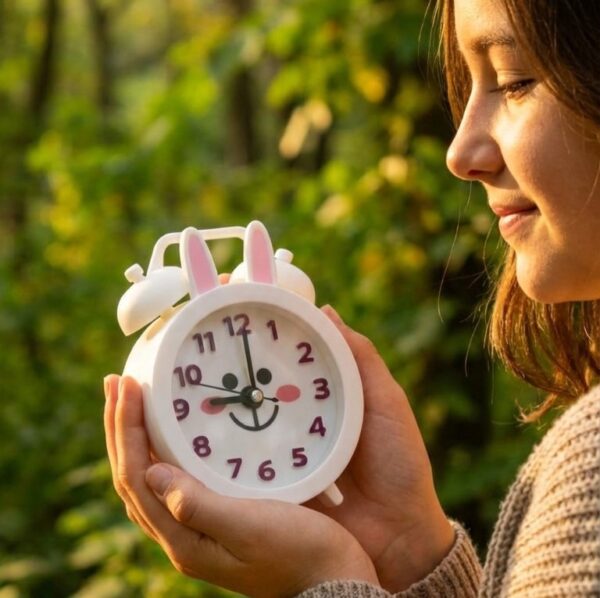 Rabbit Alarm Clock For Table, Bedroom, Bedside Decoration Cute Alarm Clock Student Gift